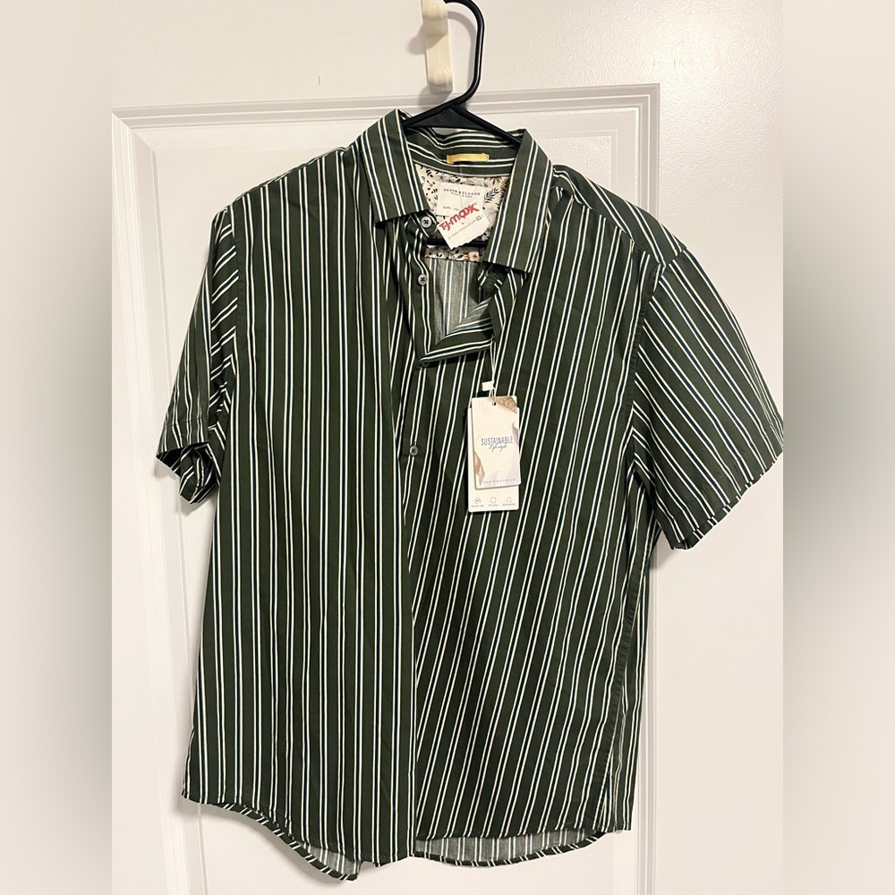 Denim & Flower Men’s Short Sleeve Button Up Large Shirt